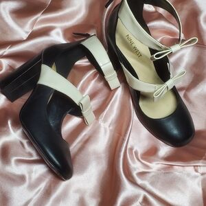 Nine West Black and Cream Mary Jane Heels